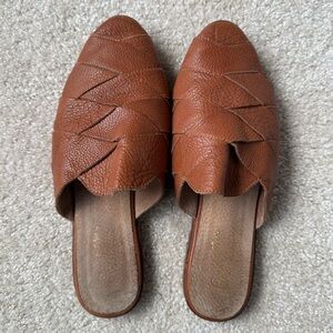 Women’s Seychelles Cognac Leather Survival Mules size 8